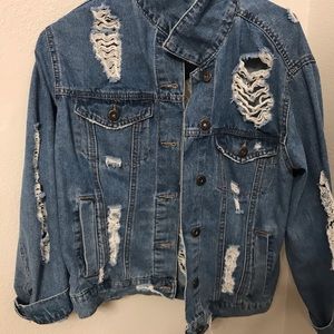 RIPPED JEAN JACKET ♥️✌🏼
